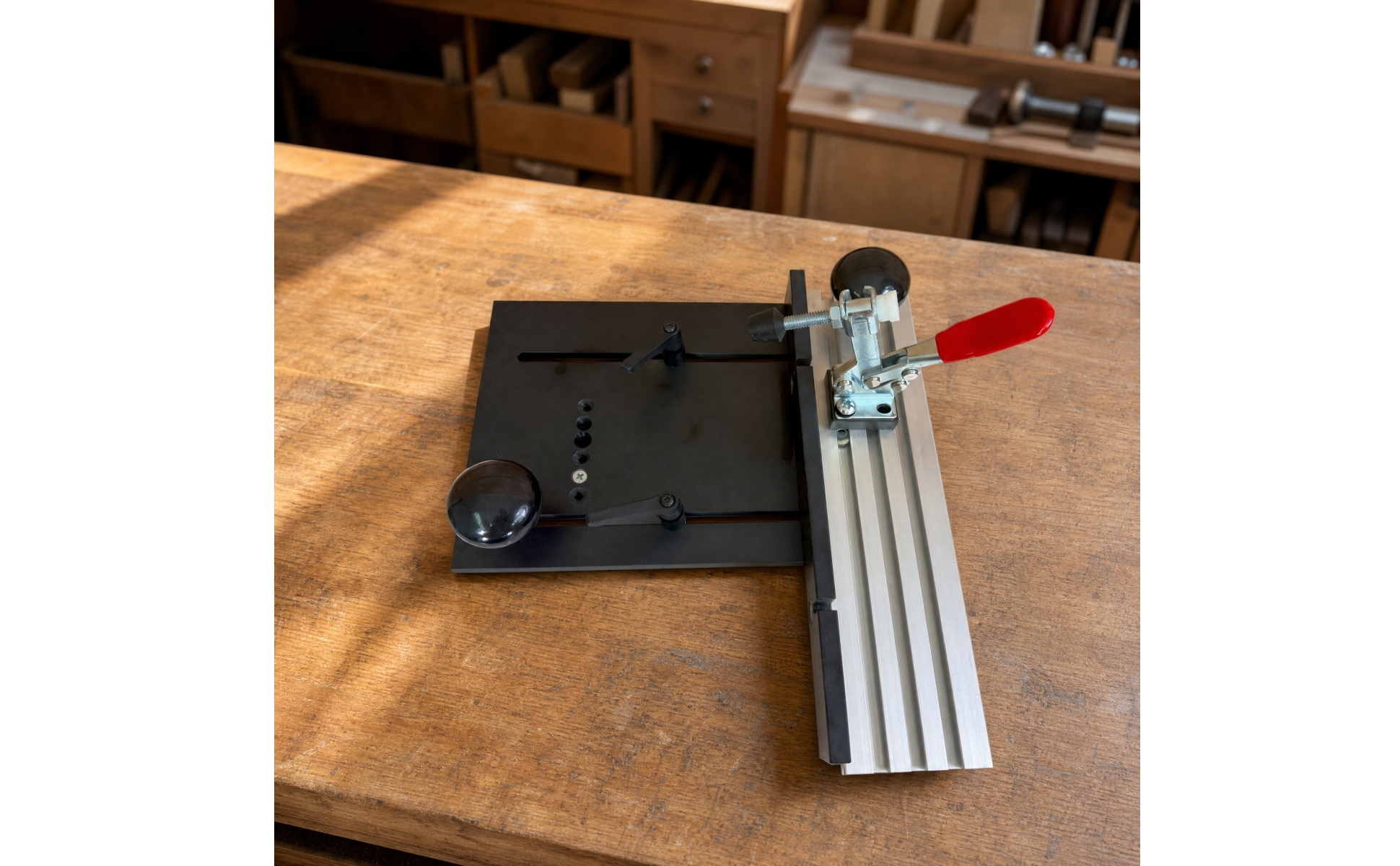 Compact Router-Table Trimming Sled Accurate for Hobby Woodworkers