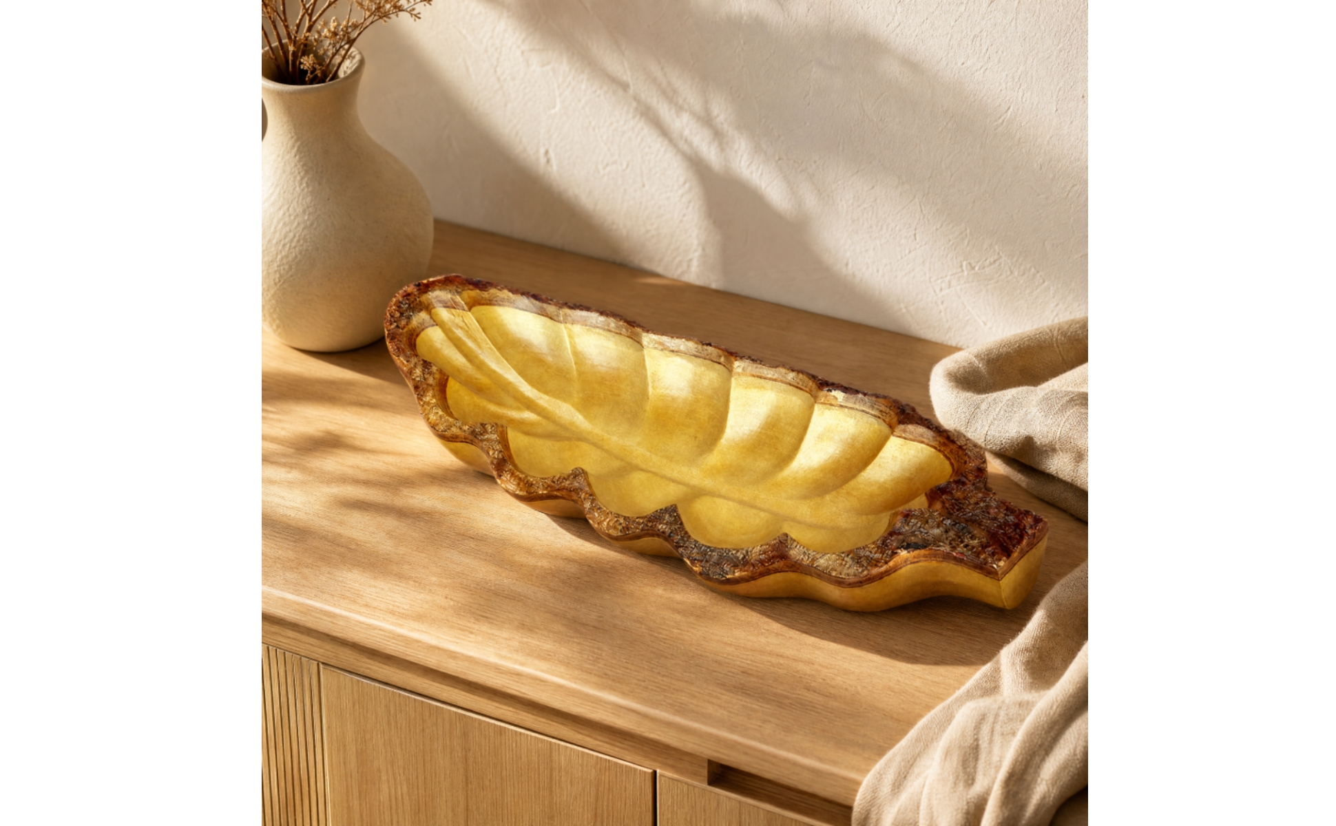 Handmade Leaf-Shaped Serving Tray Handmade Carved Mango Wood Snack Tray
