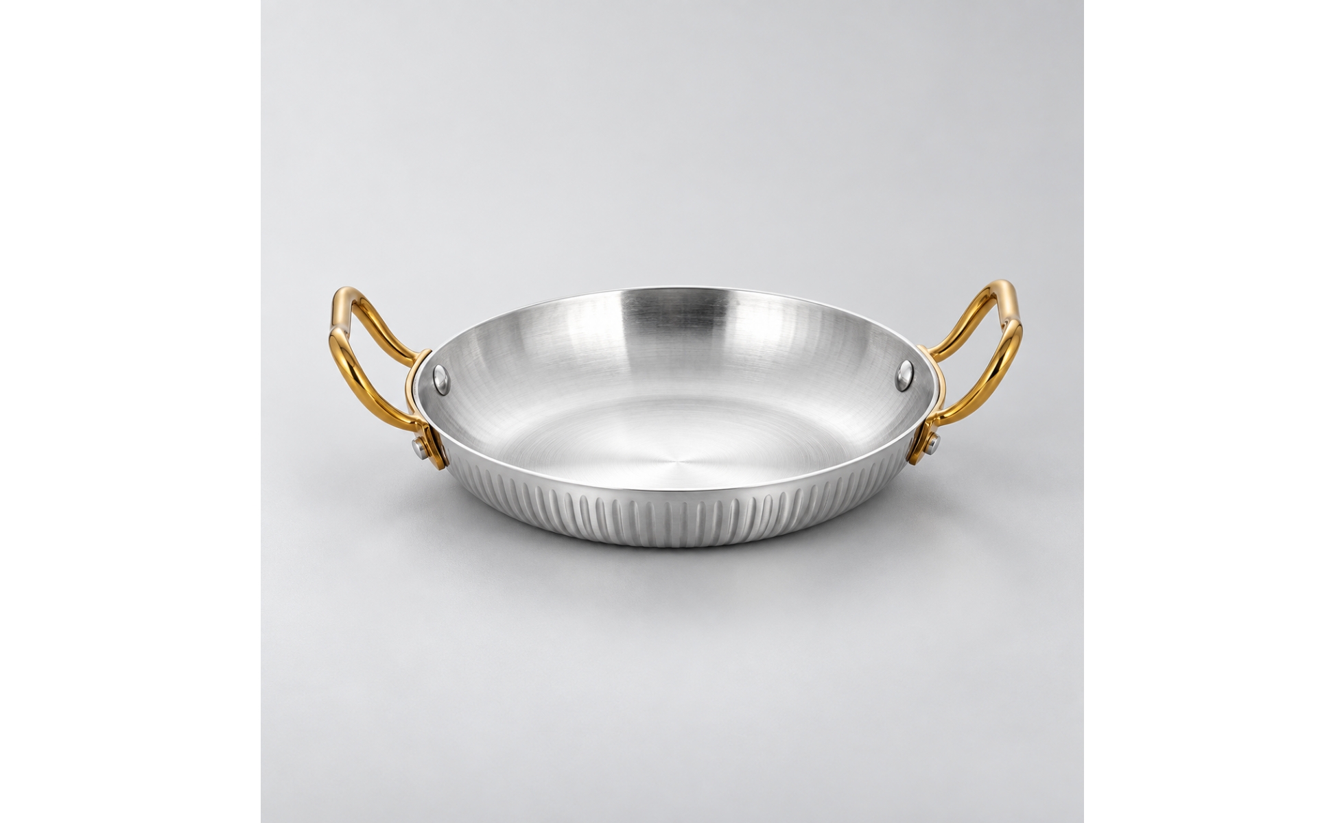 Serving Dish Evenly Spaced Vertical Ribbing for Catering Displays, Dining Tables